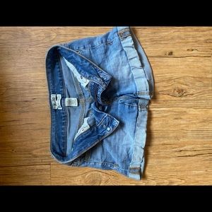 Mudd-FLX Stretch Junior Girls Size 1 cuffed bottom shorts